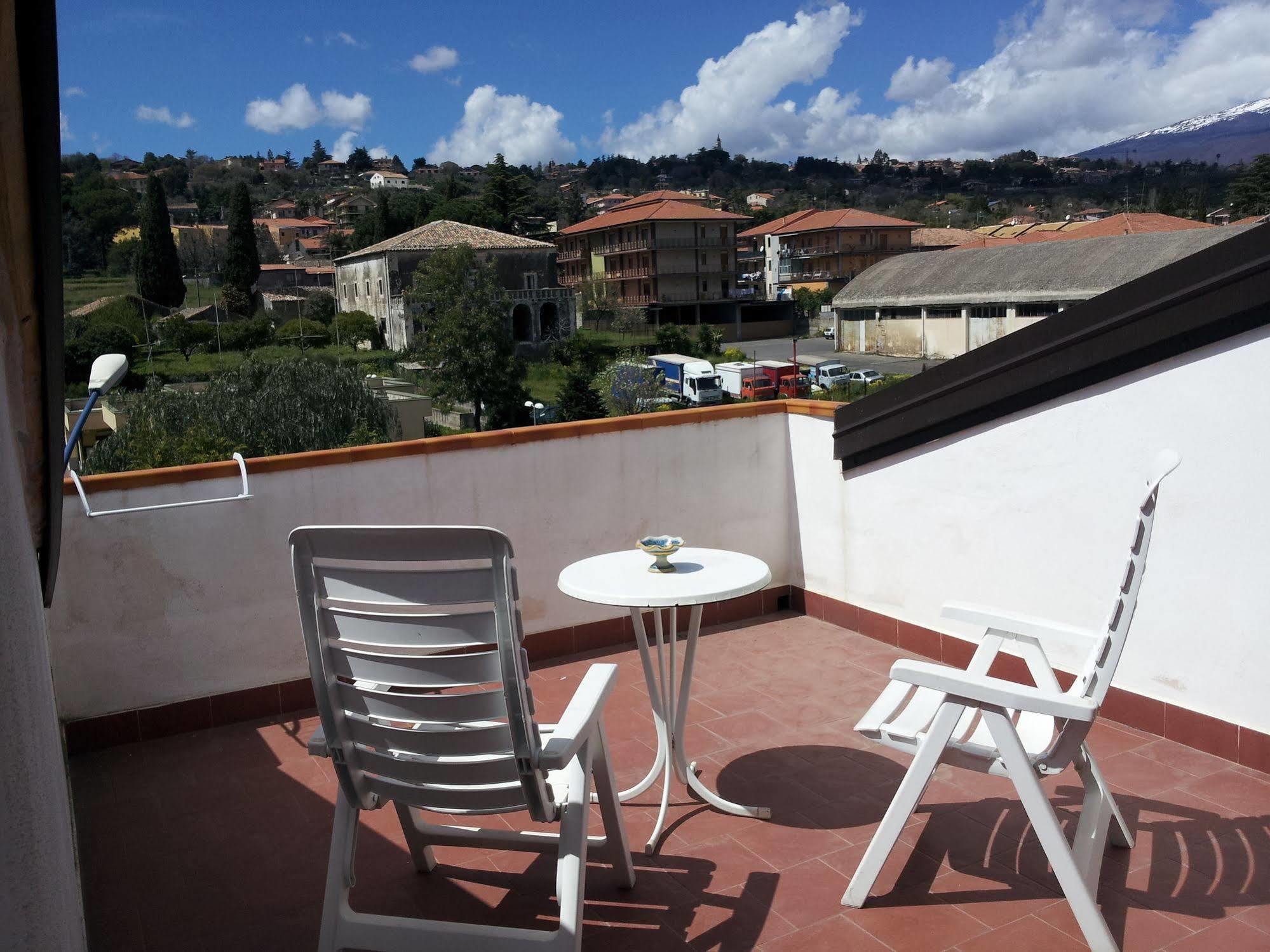B&B Suite Viagrande Ngoại thất bức ảnh